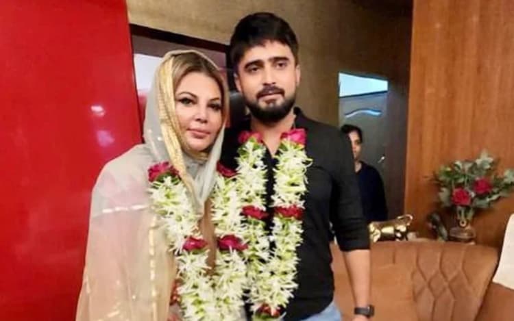 आदिल खान की एक्स गर्लफ्रेंड ने जारी किया बयान- मुझे राखी सावंत और उनके मामले से दूर रखें...