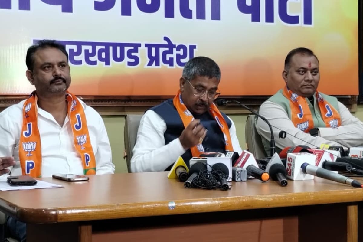 झारखंड: विकसित भारत संकल्प यात्रा के बहाने राज्यसभा सांसद आदित्य साहू ने हेमंत सोरेन सरकार पर साधा निशाना