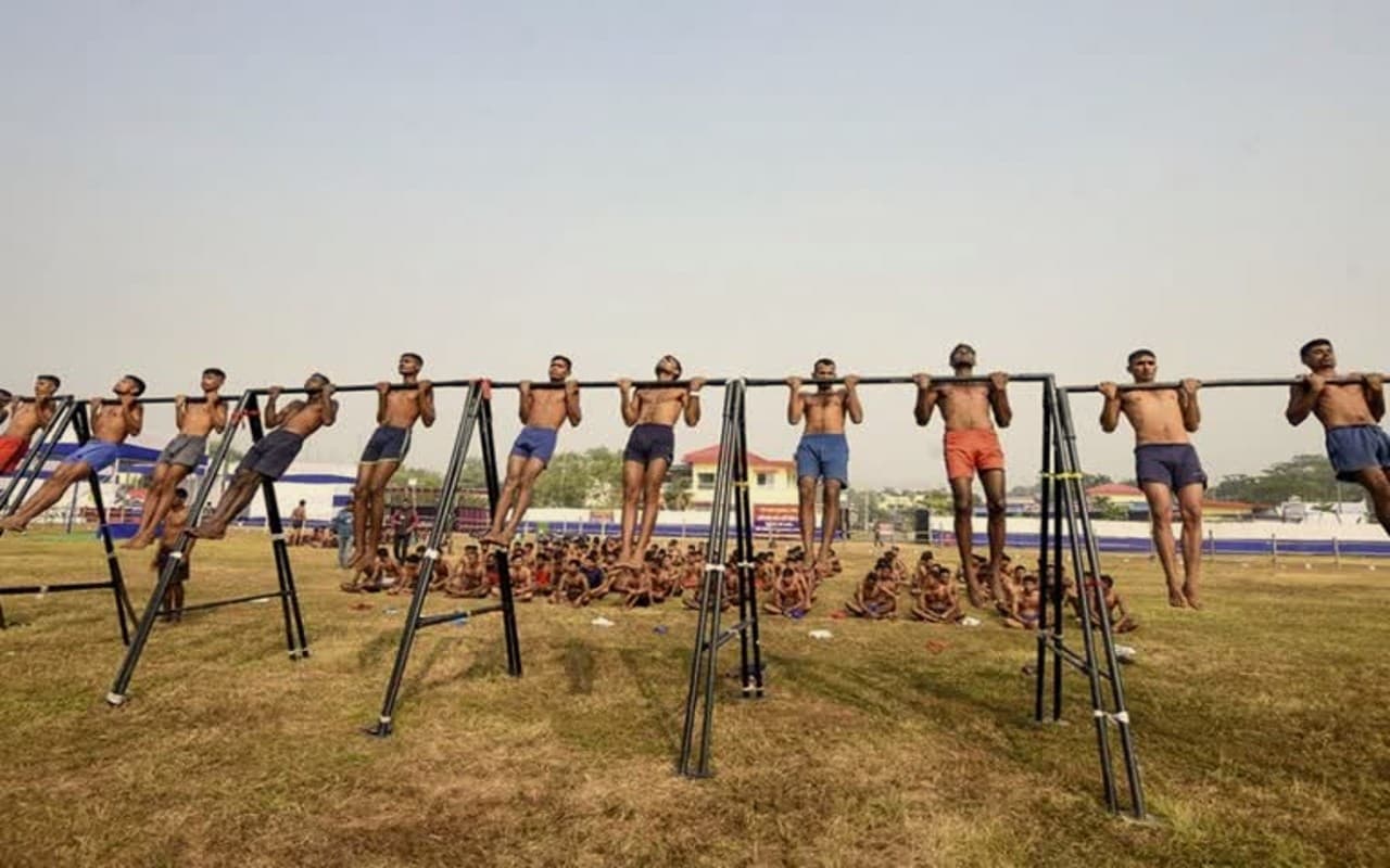 IAF Agniveer Exam 2023: अग्निवीर भर्ती ऑनलाइन परीक्षा 13 अक्टूबर से शुरू, जानें कैसे चेक कर सकेंगे सेंटर IAF Agniveer Exam 2023: अग्निवीर भर्ती ऑनलाइन परीक्षा 13 अक्टूबर से शुरू, जानें कैसे चेक कर सकेंगे सेंटर