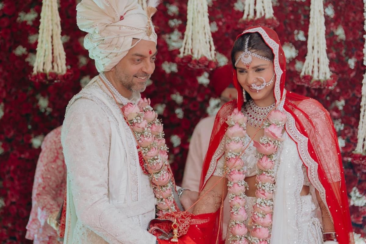 Dalljiet Kaur: पति निखिल पटेल से अलग होने की अफवाह पर दलजीत कौर ने तोड़ी चुप्पी, कहा- मैंने कभी…