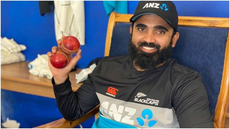 IND vs NZ: एजाज पटेल को ‘परफेक्ट 10’ के बाद राहुल द्रविड़ और विराट से मिला स्पेशल सम्मान, तस्वीरें हुईं वायरल IND vs NZ: एजाज पटेल को ‘परफेक्ट 10’ के बाद राहुल द्रविड़ और विराट से मिला स्पेशल सम्मान, तस्वीरें हुईं वायरल