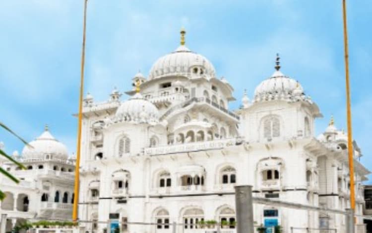 बिहार: प्रकाश पर्व की शुरुआत, विदेश से पहुंचे श्रद्धालु, पटना साहिब में भक्तों के लिए खास इंतजाम