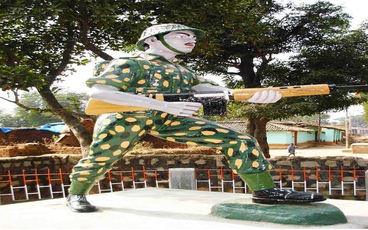 Albert Ekka Death Anniversary: परमवीर अलबर्ट एक्का की हाजिरी वाला रजिस्टर स्कूल से हो गया गायब !