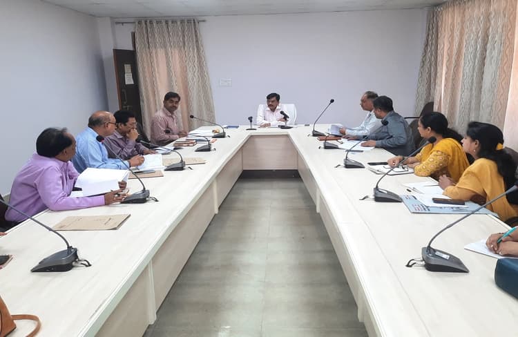 अलीगढ़: 'प्रॉजेक्ट अलंकार' के तहत हाईटेक होंगे 7 विद्यालय, शासन ने आवंटित किया 77 लाख से अधिक की धनराशि