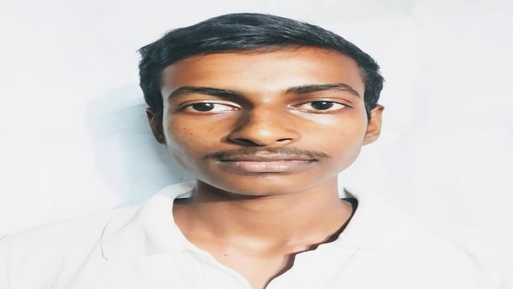 JAC 10th Result 2022: दिहाड़ी मजदूर का बेटा अंकित मैट्रिक में बोकारो का बना थर्ड टॉपर, IAS बनना है सपना