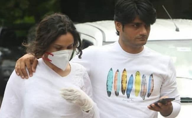 Sushant Singh Rajput के उस घर पहुंचीं एक्स गर्लफ्रेंड अंकिता लोखंडे, जहां एक्टर ने कर ली थी आत्महत्या, VIDEO