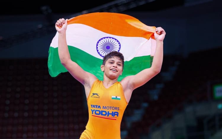 एशियाई कुश्ती चैंपियनशिप में भारत का जलवा, अंतिम पंघाल ने जीता रजत, अंशु-सोनम समेत चार ने किया कांस्य पर कब्जा