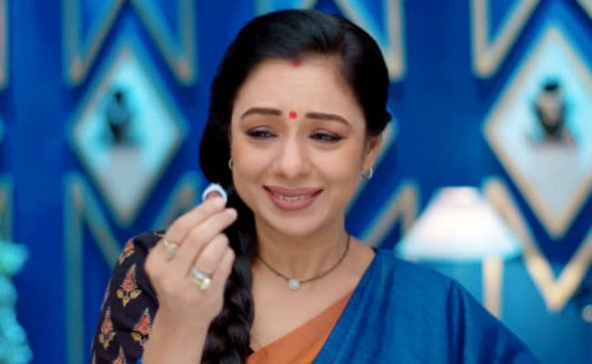 Anupama Spoiler Alert: राखी ने 'अंगूठी' की वजह से अनुपमा की कर दी बेइज्जती, क्या टूट जायेगी किंजल की सगाई? आयेगा बड़ा ट्विस्ट