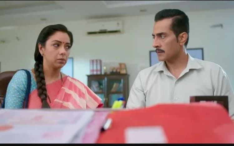 Anupamaa Spoiler Alert : बड़ा ट्विस्ट! अनुज कपाड़िया संग अनुपमा की सीक्रेट बातचीत सुन उड़े वनराज के होश