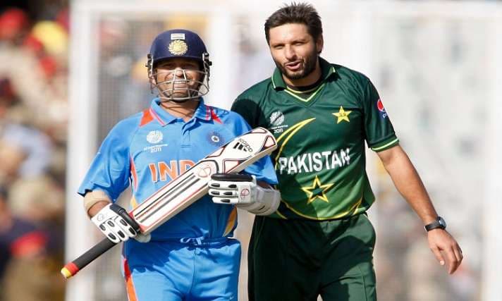 IND vs PAK: जब सचिन के बल्ले से अफरीदी ने मचाया तूफान, लगया वनडे में सबसे तेज शतक IND vs PAK: जब सचिन के बल्ले से अफरीदी ने मचाया तूफान, लगया वनडे में सबसे तेज शतक