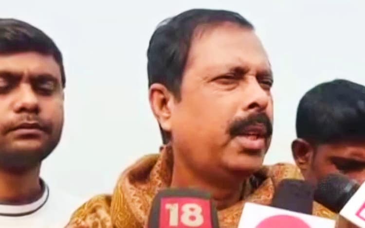 तृणमूल नेता के घर के पीछे मिले बम, अराबुल इस्लाम बोले- भांगर पर राज करने के लिए आईएसएफ ने की हत्या की साजिश