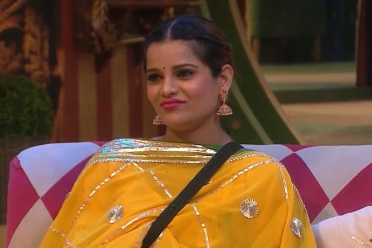 जब रवि किशन से मिलने बीच शो में पहुंच गई थी अर्चना गौतम, फिर क्या हुआ, यहां देखें VIDEO में...