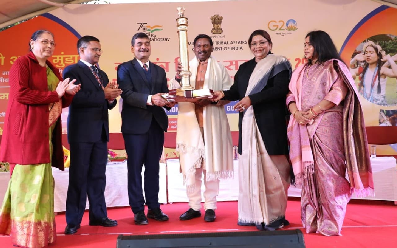 गणतंत्र दिवस की झांकियों में जनजातीय मंत्रालय की झांकी को प्रथम स्थान, अर्जुन मुंडा ने कही ये बात