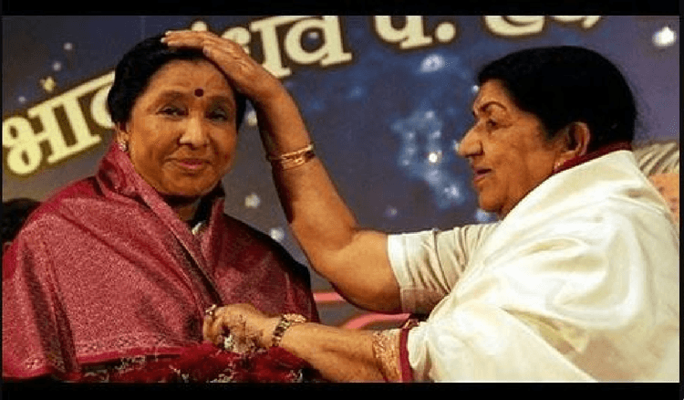 लता मंगेशकर को याद करते हुए आशा भोसले ने शेयर की बचपन की तसवीर, फैंस बोले- उनकी आवाज अमर है...