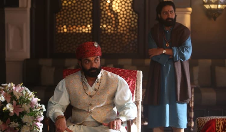 Aashram 3:निराला बाबा का चला जादू! भारत के बाद अब ग्लोबली 33 देशों में हुई रिलीज, प्रकाश झा ने कही ये बात