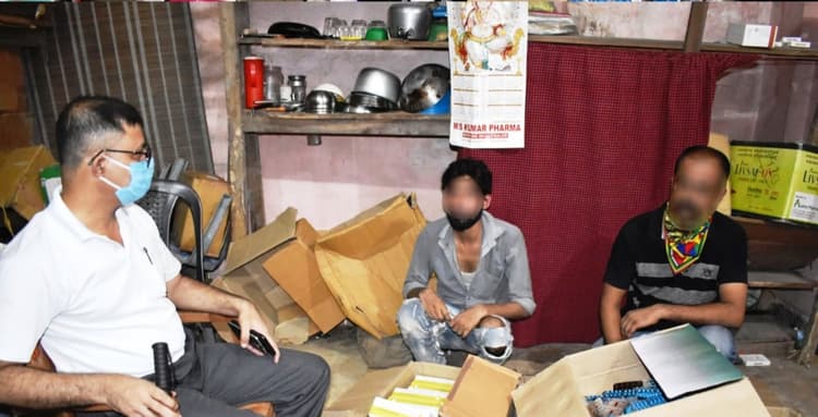 RASODE ME KAUN THA? वायरल मैशअप वीडियो 'रसोड़े में कौन था'? का जवाब असम पुलिस ने अपने स्टाइल में दिया है