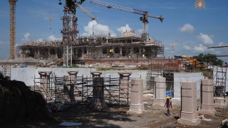 विश्व पर्यटन दिवस 2023: अयोध्या में रामलला के दर्शन के बाद इन जगहों पर जाना नहीं भूले, यादगार रहेगी यात्रा