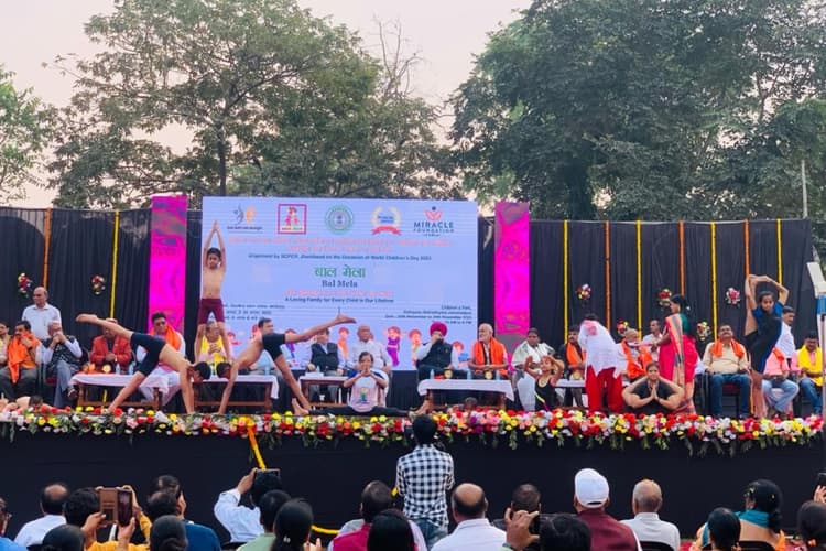 झारखंड: जमशेदपुर में पांच दिवसीय बाल मेले का समापन, कोल्हान आयुक्त मनोज कुमार ने बताया अनोखा व अद्भुत