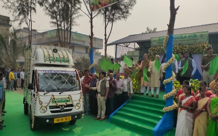बंगाल के किसानों को अब मिलेगी ये सहूलियत, CM ममता बनर्जी ने 8 सुफल बांग्ला वाहनों को दिखाई हरी झंडी
