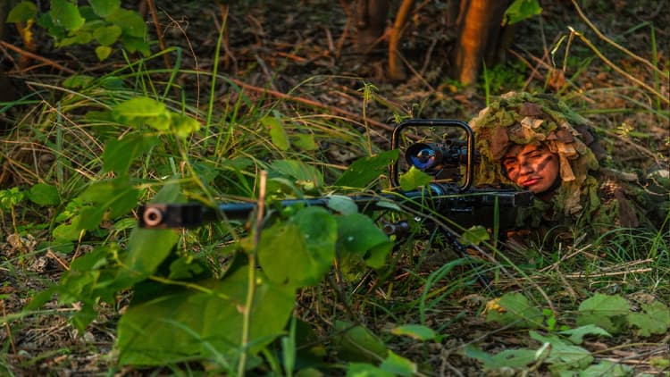 भारत-बांग्लादेश सीमा पर तस्करी के दौरान मुठभेड़, दो तस्कर ढेर, बीएसएफ का एक जवान भी घायल