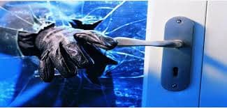 Bihar News: पटना के अपार्टमेंट में सात फ्लैट से एक साथ चोरी, CCTV में चोरों की तस्वीर कैद