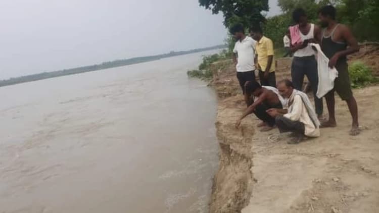 UP News: बरेली में गलन के साथ बढ़ी ठंड, कोहरे ने सफर किया मुश्किल, खराब श्रेणी में पहुंची हवा की गुणवत्ता