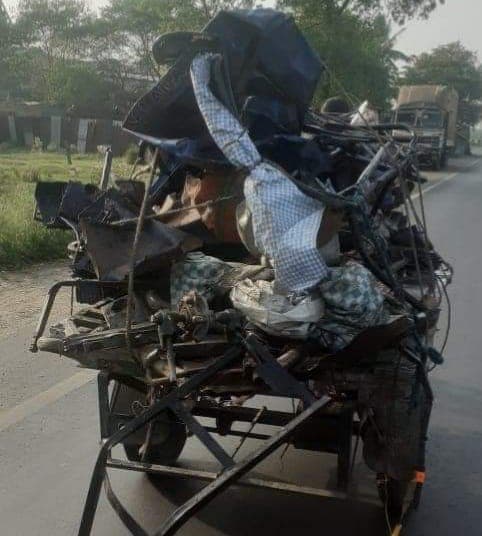 West Bengal: पत्थर लदे डंपर ने मारी टक्कर, टोटो के उड़े परखच्चे, एक ही परिवार के 4 लोग समेत पांच की मौत