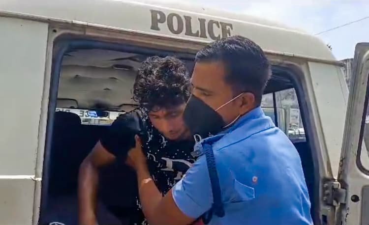 पश्चिम बंगाल पंचायत चुनाव से पहले हिंसा जारी, उत्तर दिनाजपुर में 3 उम्मीदवारों को गोली मारी, एक की मौत