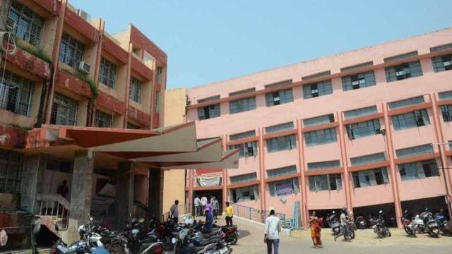 जेएलएनएमसीएच के नये अधीक्षक बने डॉ भगत, डॉ आरसी मंडल हुए सेवानिवृत्त