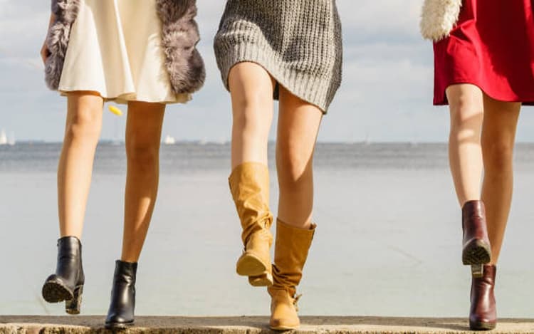 Boots for winter season: सर्दियों में स्टाइलिश लुक के साथ ये बूट पैरों को रखेंगे गर्म