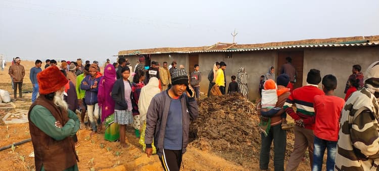 Double Murder Breaking News : झारखंड के रांची में दो नाबालिगों की हत्या, ग्रामीणों ने डंडे से पीटकर हत्या की जतायी आशंका