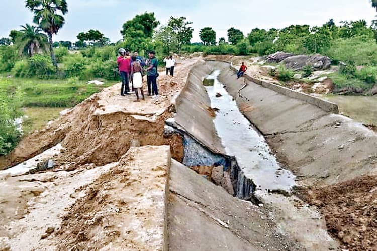 झारखंड: ट्रायल के 4 दिन बाद ही गवाई बराज परियोजना की नहर टूट कर गिरी, 131 करोड़ की लगात से हुआ था निर्माण