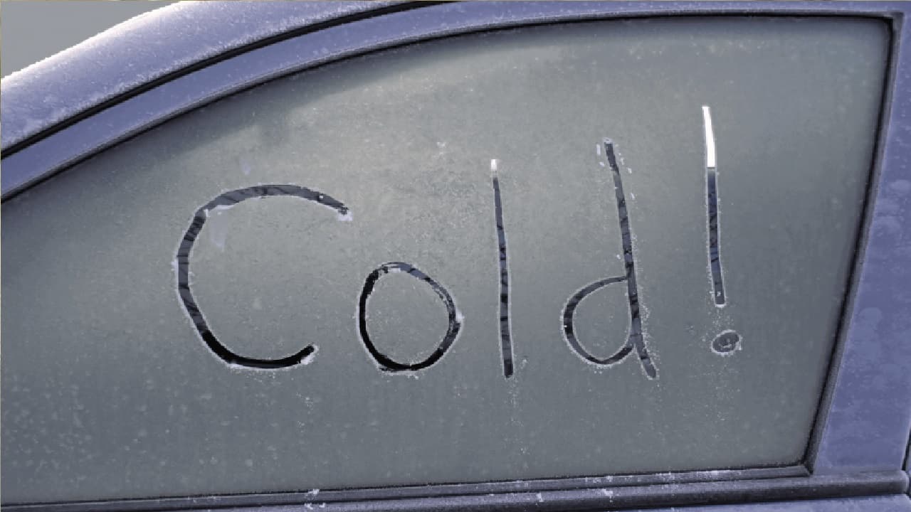 How To: सर्दी में कार दे जाए धोखा तो फटाफट कर लें ये काम, जानें रखरखाव से जुड़ी अहम बातें