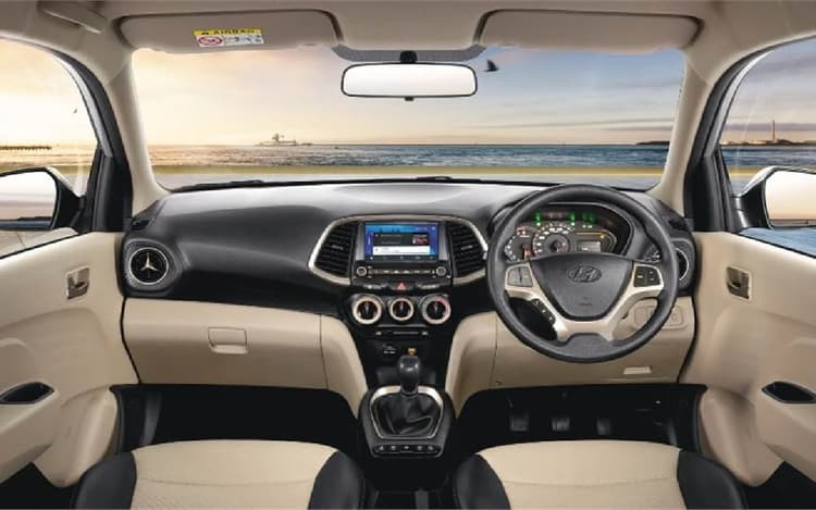 Tata Hyundai Car Offers: त्योहारी मौसम में टाटा और ह्युंडई की इन कारों पर मिल रही जबरदस्त छूट