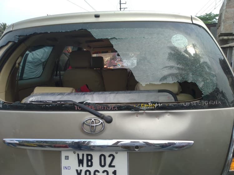 Bengal Assembly Election 2021: कसबा और बेहला पूर्व में BJP उम्मीदवारों पर हमला, कार में तोड़फोड़, पुलिस जांच में जुटी