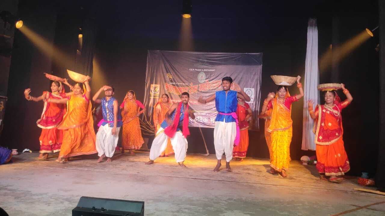 बिहार में भागलपुर रंग महोत्सव 2023 की PHOTOS देखिए, नाटक और डांस से कलाकारों ने लूटी महफिल