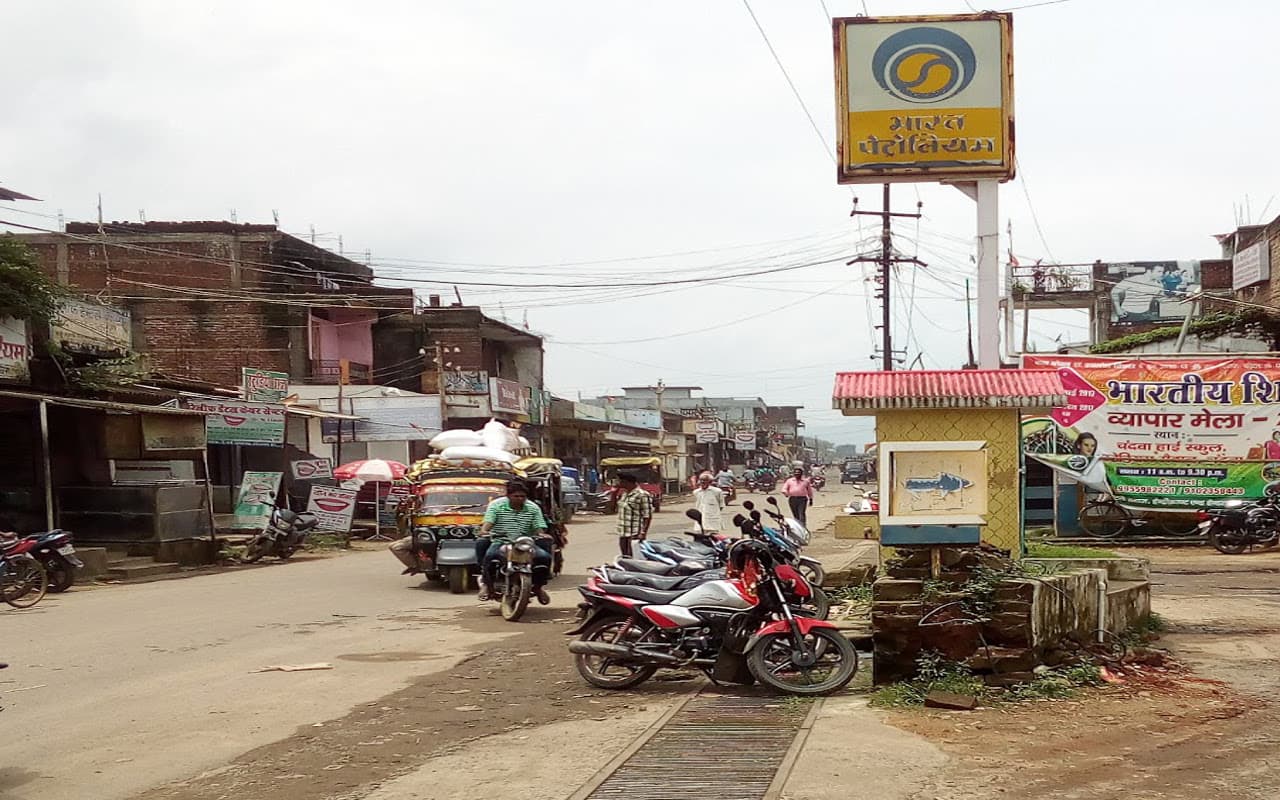 Jharkhand News: लातेहार के बालूमाथ में तीन दिनों में पांच महिलाओं की मौत ने लोगों को झकझोरा, कई सवाल खड़े