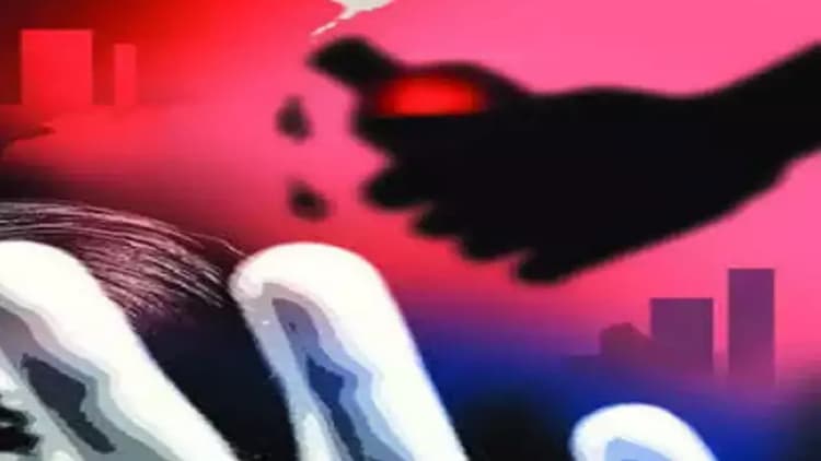 बिहार: मधुबनी में मोबाइल को लेकर दो रिश्तेदार में विवाद, एक ने दूसरे पर पेट्रोल छिड़क कर जिंदा जलाया