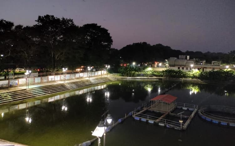 Happy Chhath Puja: खरना पूजा के साथ 36 घंटे का निर्जला छठ व्रत शुरू, कल डूबते सूर्य को दिया जायेगा अर्घ्य