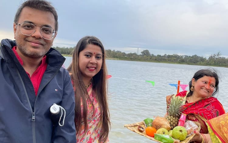 Chhath Mahaparv: ऑस्ट्रेलिया में कैसे मनाते हैं छठ महापर्व, देखें मेलबोर्न का वीडियो