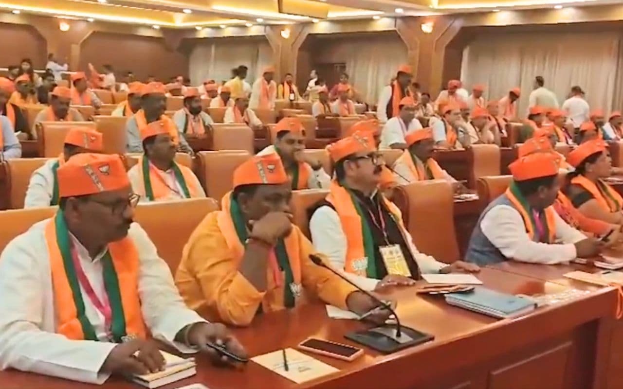 झारखंड समेत 5 राज्यों के 57 बीजेपी विधायक छत्तीसगढ़ में, एक विधानसभा क्षेत्र में बिताएंगे एक सप्ताह