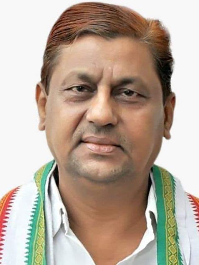 छत्तीसगढ़ विधानसभा चुनाव के पहले चरण में ये हैं सबसे ज्यादा कमाई करने वाले 10 कैंडिडेट