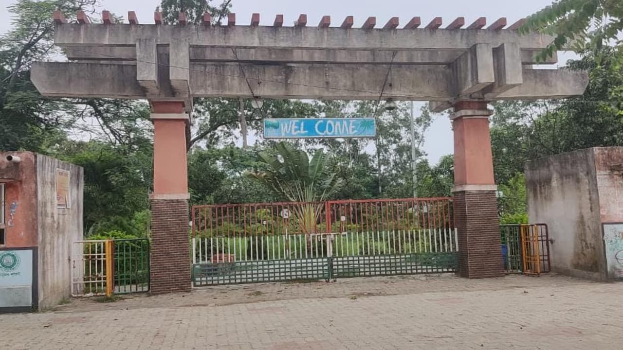 Mini Lockdown in Jharkhand: बंद हुए कोडरमा के स्कूल-कॉलेज व पार्क, पर्यटन स्थलों में पसरने लगा सन्नाटा