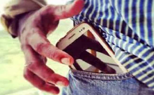 छपरा शराबकांडः अब 55 लोगों की गयी जिंदगी, 186 छापों में 126 गिरफ्तार, देखें मरने वालों की पूरी लिस्ट