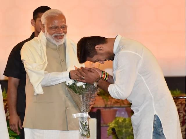 Bihar Election 2020: चिराग का बड़ा बयान, खुद को बताया PM मोदी का हनुमान, कहा- चीर कर देख लें मेरा सीना… Bihar Election 2020: चिराग का बड़ा बयान, खुद को बताया PM मोदी का हनुमान, कहा- चीर कर देख लें मेरा सीना…
