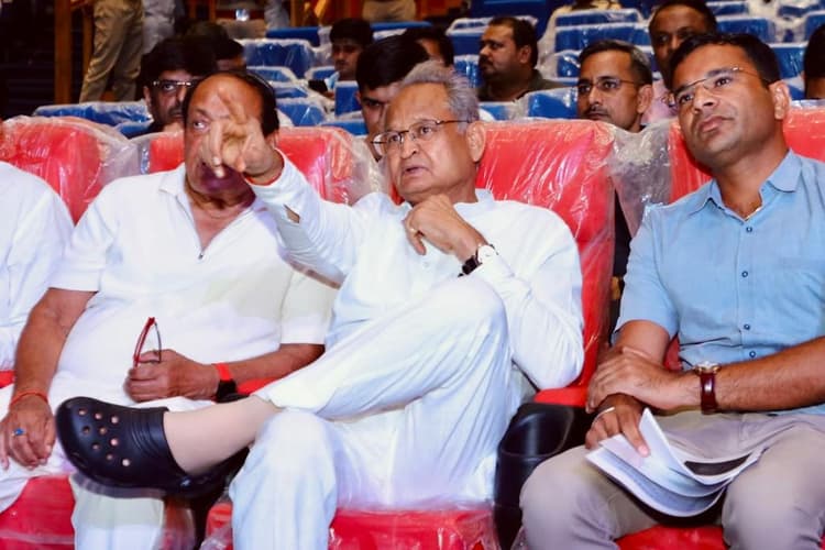 इंदिरा रसोई योजना: मात्र आठ रुपये में पेटभर खाना, जानें इस योजना के बारे में