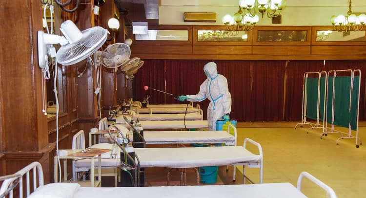 Today NewsWrap: पढ़ें गुरुवार सुबह की बड़ी खबर, देश में आज पार हो जाएगा 100 करोड़ कोरोना वैक्सीन का आंकड़ा