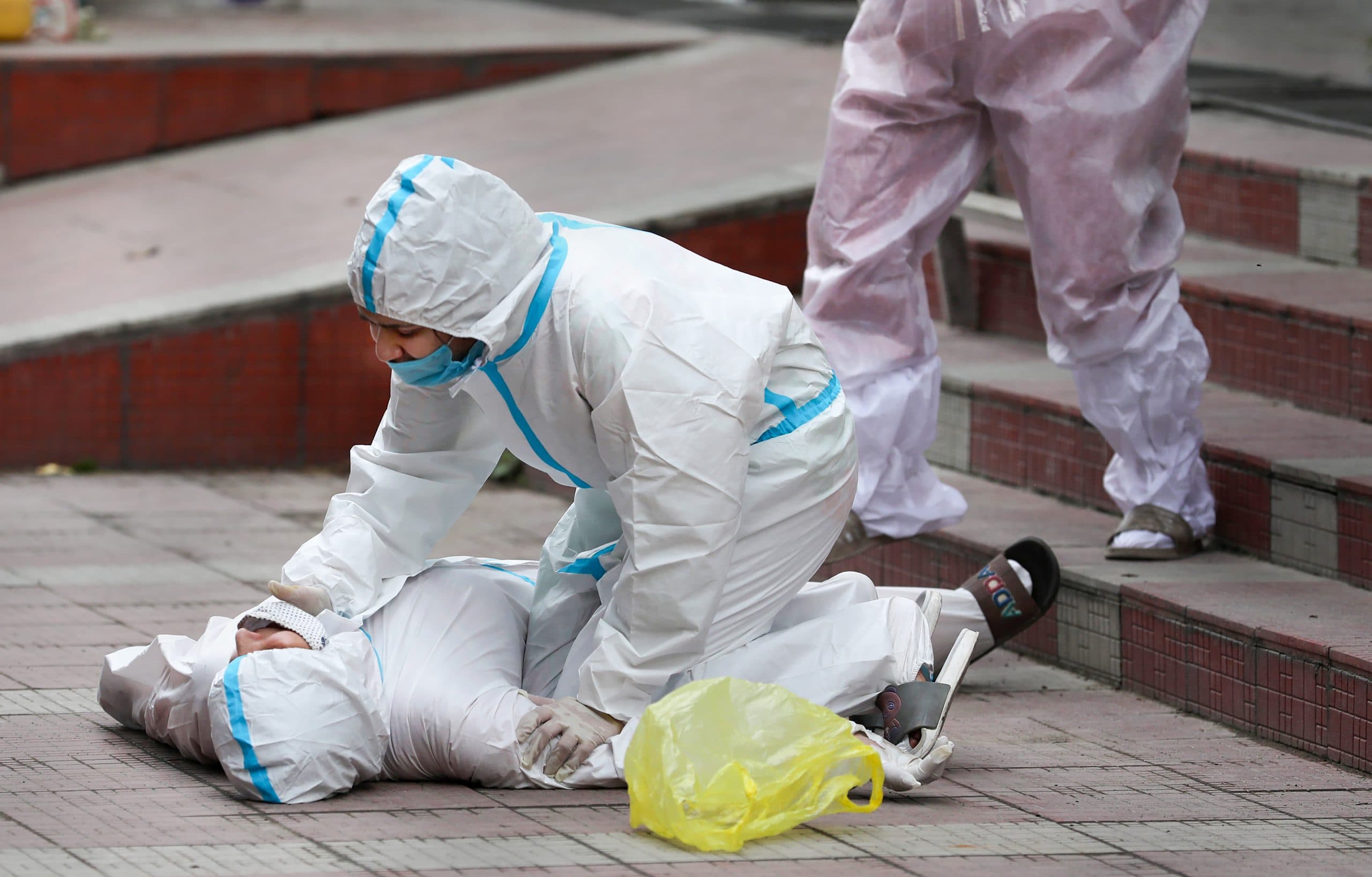 Coronavirus In India : कोरोना का कोहराम जारी, पिछले 24 घंटे में रिकॉर्ड 3.3 लाख से अधिक मामले