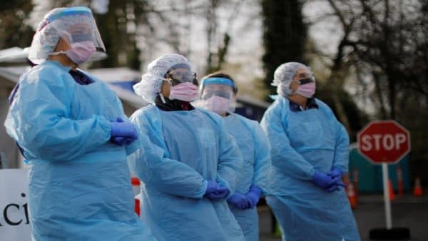 विदेशी नर्सों और डॉक्टरों को ग्रीन कार्ड देने के लिए अमेरिकी कांग्रेस में विधेयक पेश