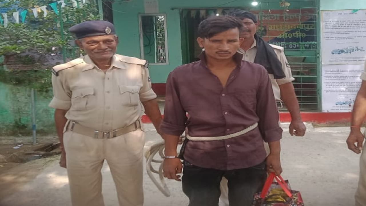 बिहार: अदालत ने पाया दोषी तो फिल्मी अंदाज में भागा छेड़खानी का अभियुक्त, पकड़ाया तो रस्से से बांधकर लायी पुलिस